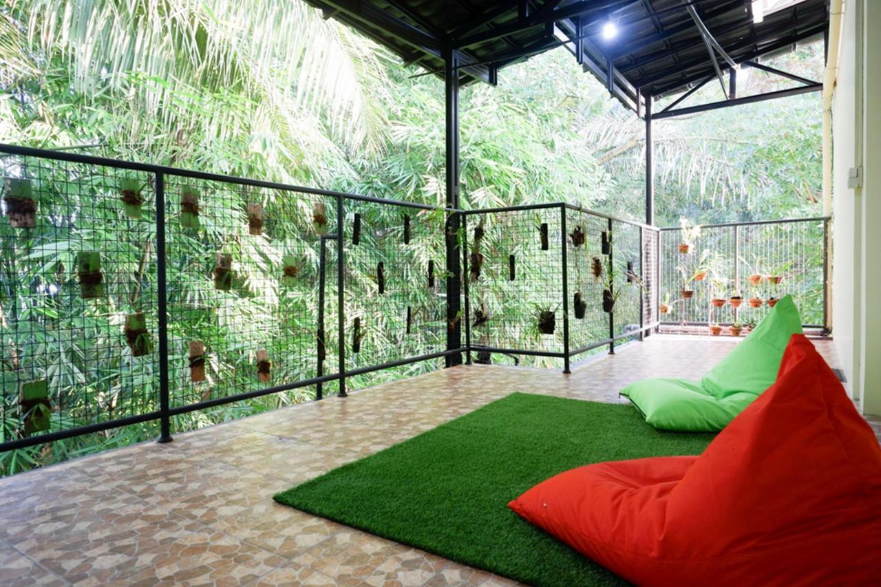 Hotel Reddoorz Syariah At Omah Sawah Balong  Exterior foto