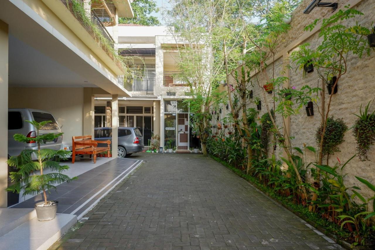 Hotel Reddoorz Syariah At Omah Sawah Balong  Exterior foto