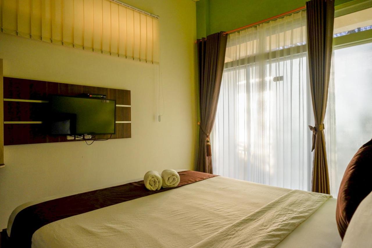 Hotel Reddoorz Syariah At Omah Sawah Balong  Exterior foto